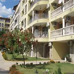 Апартаменты Sb In Royal Dreams Complex Солнечный берег