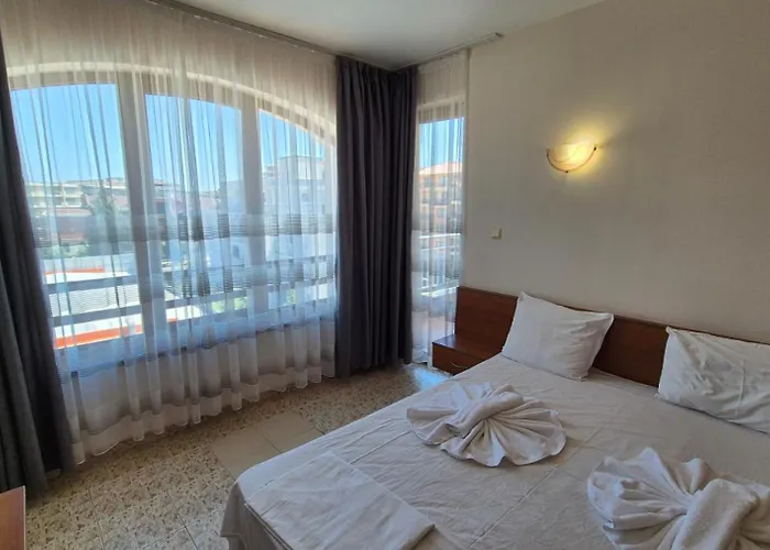 Sb In Royal Dreams Complex サニービーチ